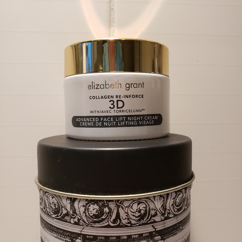 Elizabeth Grant 3D advanced lifting night cream.